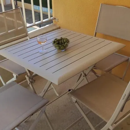 Petit Sympa Clim Piscine Balcon アパート