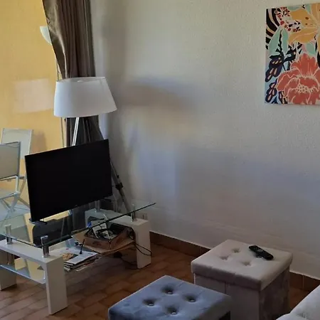 Apartment Petit Appart Sympa Clim Piscine Balcon